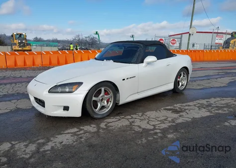 2000 Honda S2000 z USA, uszkodzony, nr VIN JHMAP1146YT004909